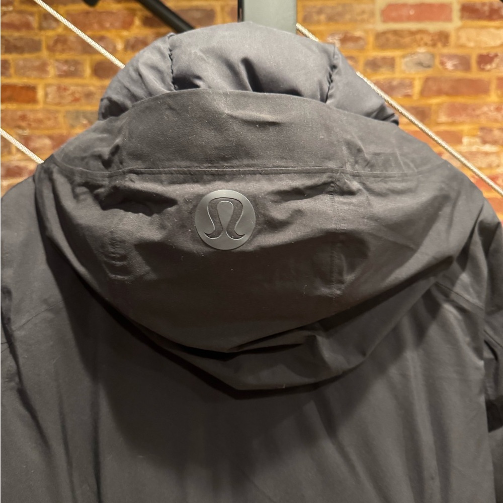 Lululemon Stretch Seal Sleet Street 600-Down-Fill Long Jacket size 10 - Picture 7 of 7